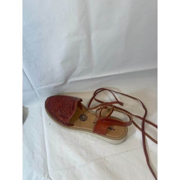 Segura Shy lace up  tooled leather sandal Boho  size 6 - Picture 11 of 13